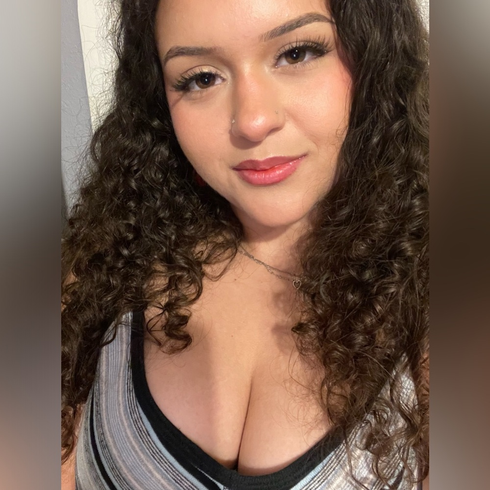 Meet your Posher, Mikayla